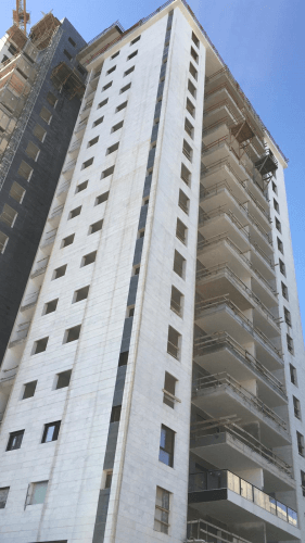 עבודות אלומיניום בבניין